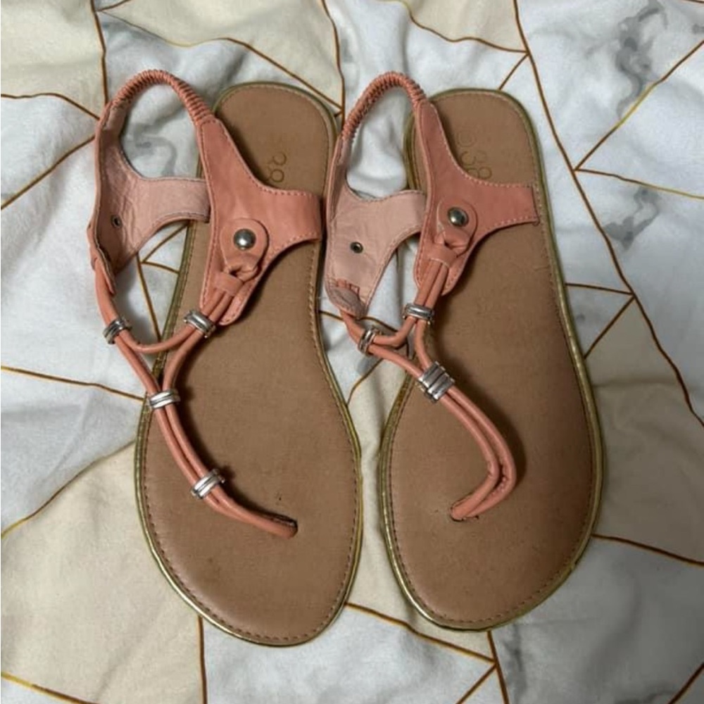 Super cute peach sandals